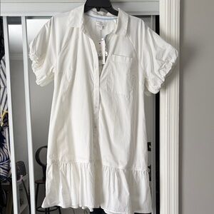 crown & ivy White Button-Down Pocket Dress